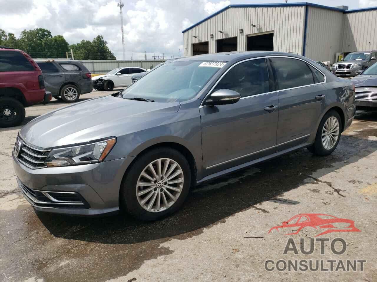 VOLKSWAGEN PASSAT 2017 - 1VWBT7A37HC013952