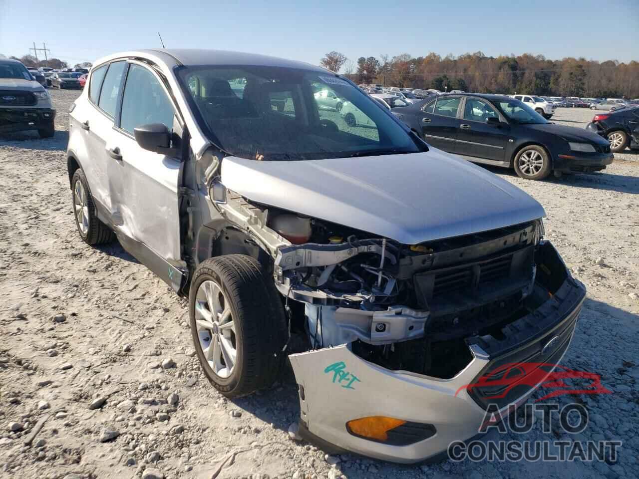 FORD ESCAPE 2017 - 1FMCU0F79HUC18301