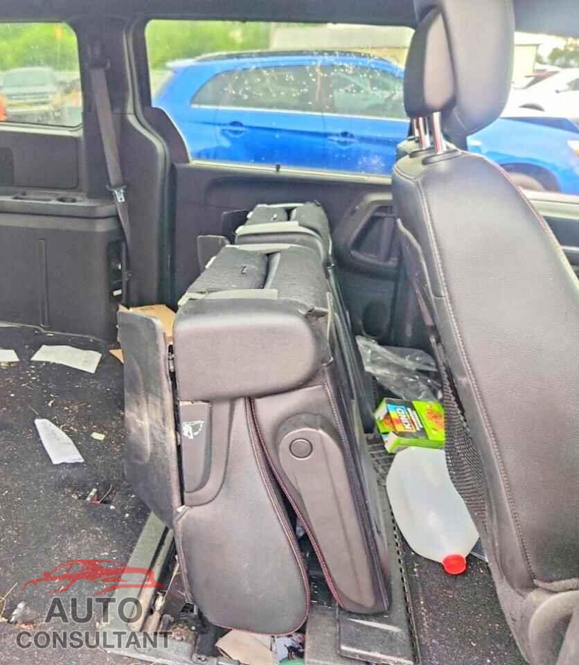 DODGE CARAVAN 2019 - 2C4RDGEG9KR617075