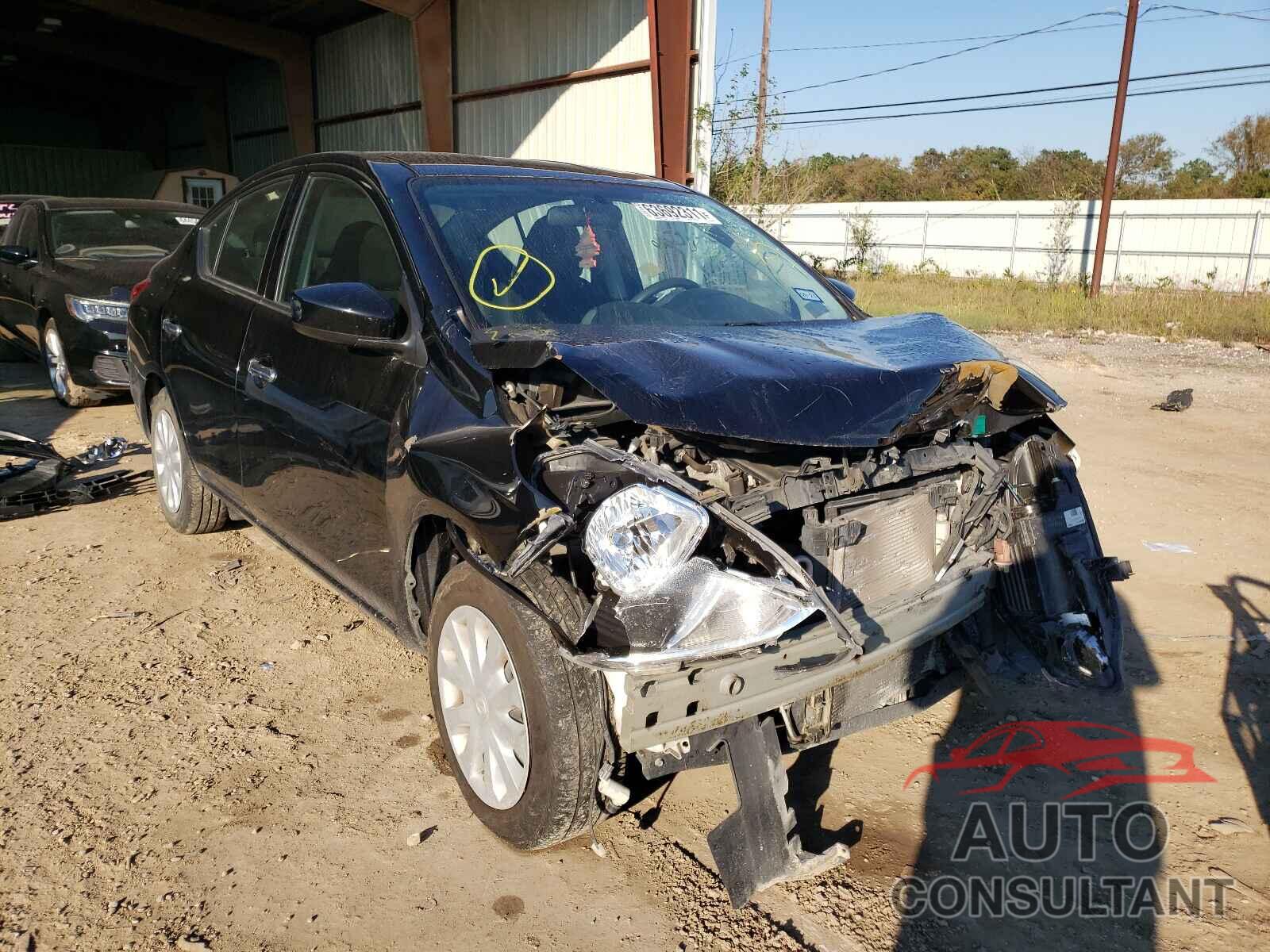 NISSAN VERSA 2018 - 3N1CN7AP3JL870545