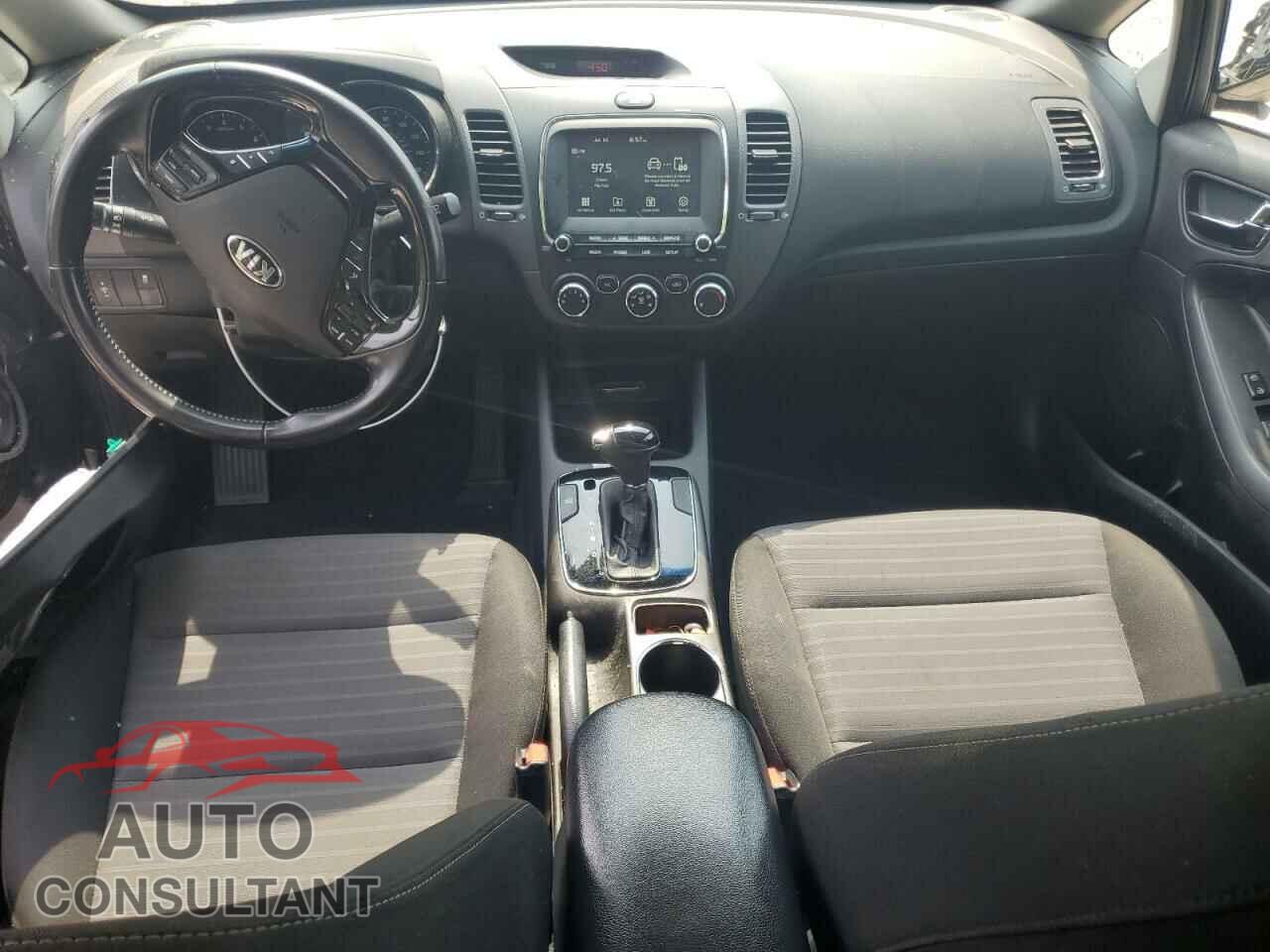 KIA FORTE 2017 - 3KPFL4A7XHE010266