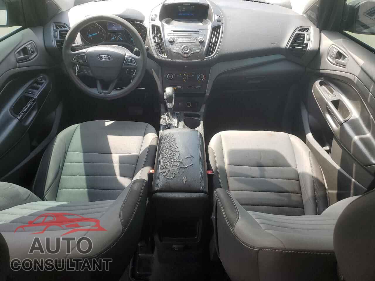 FORD ESCAPE 2017 - 1FMCU0F72HUB96030