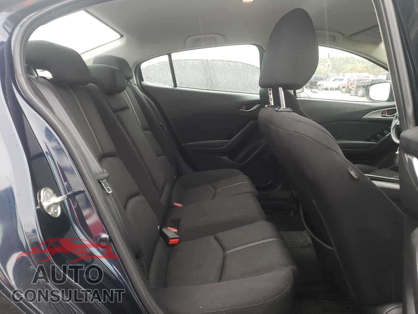 MAZDA 3 2017 - 3MZBN1U75HM126349