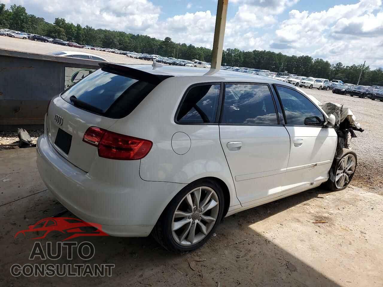 AUDI A3 2011 - WAUBFAFM1BA105793
