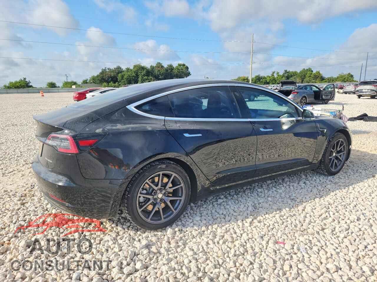 TESLA MODEL 3 2019 - 5YJ3E1EBXKF193390