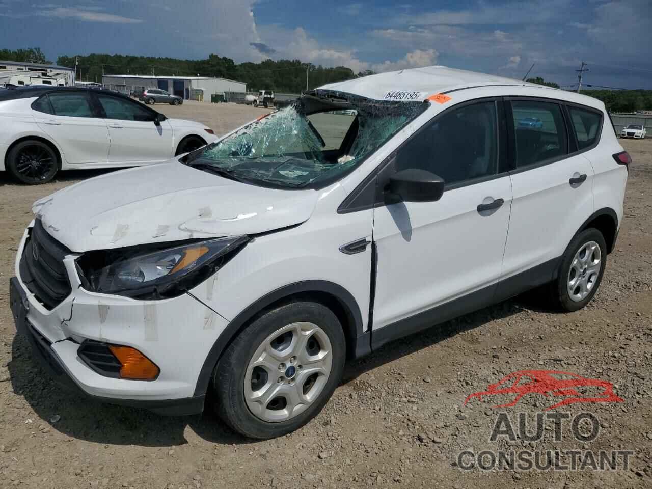 FORD ESCAPE 2018 - 1FMCU0F70JUD39255