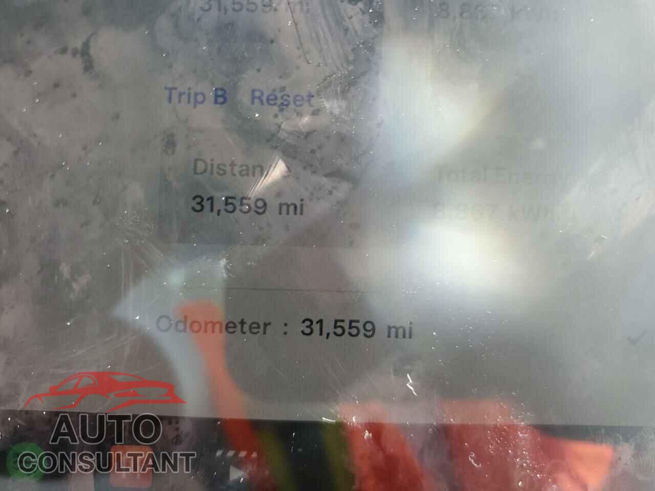 TESLA MODEL 3 2023 - 5YJ3E1EC2PF480903