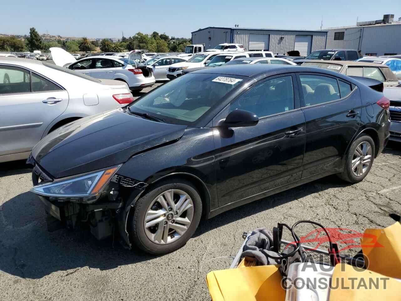 HYUNDAI ELANTRA 2019 - 5NPD84LF5KH415869