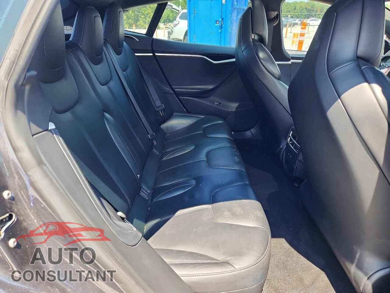 TESLA MODEL S 2017 - 5YJSA1E28HF191847