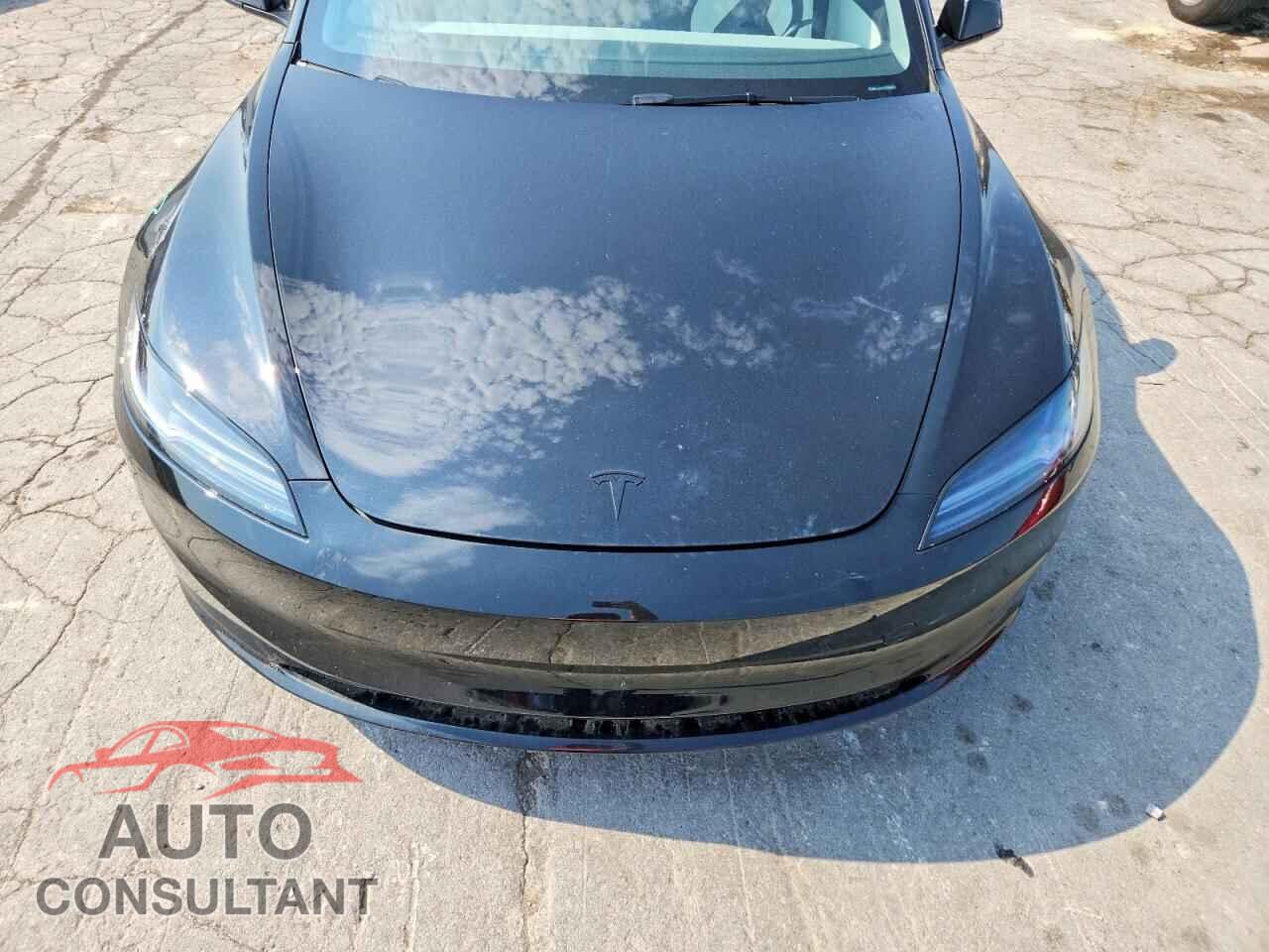 TESLA MODEL 3 2026 - 5YJ3E1EA2TF140904