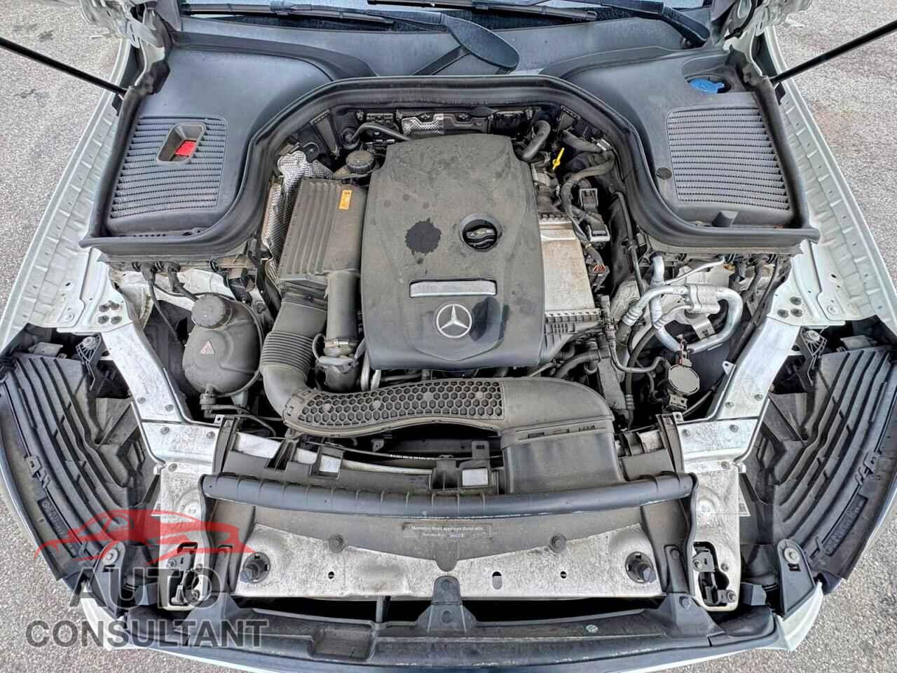 MERCEDES-BENZ GLC-CLASS 2017 - WDC0G4KB9HF121131