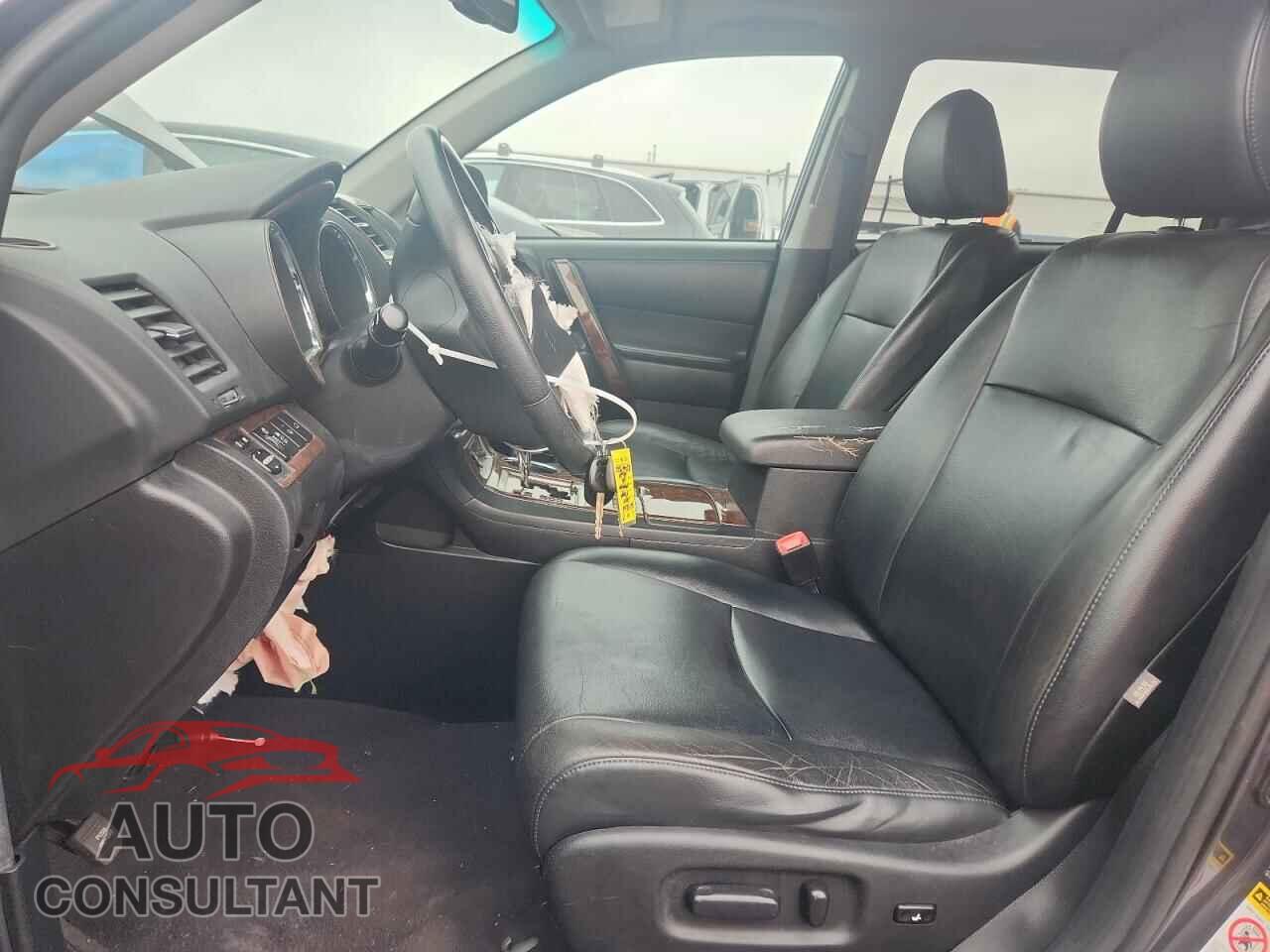 TOYOTA HIGHLANDER 2011 - 5TDBK3EH0BS065322