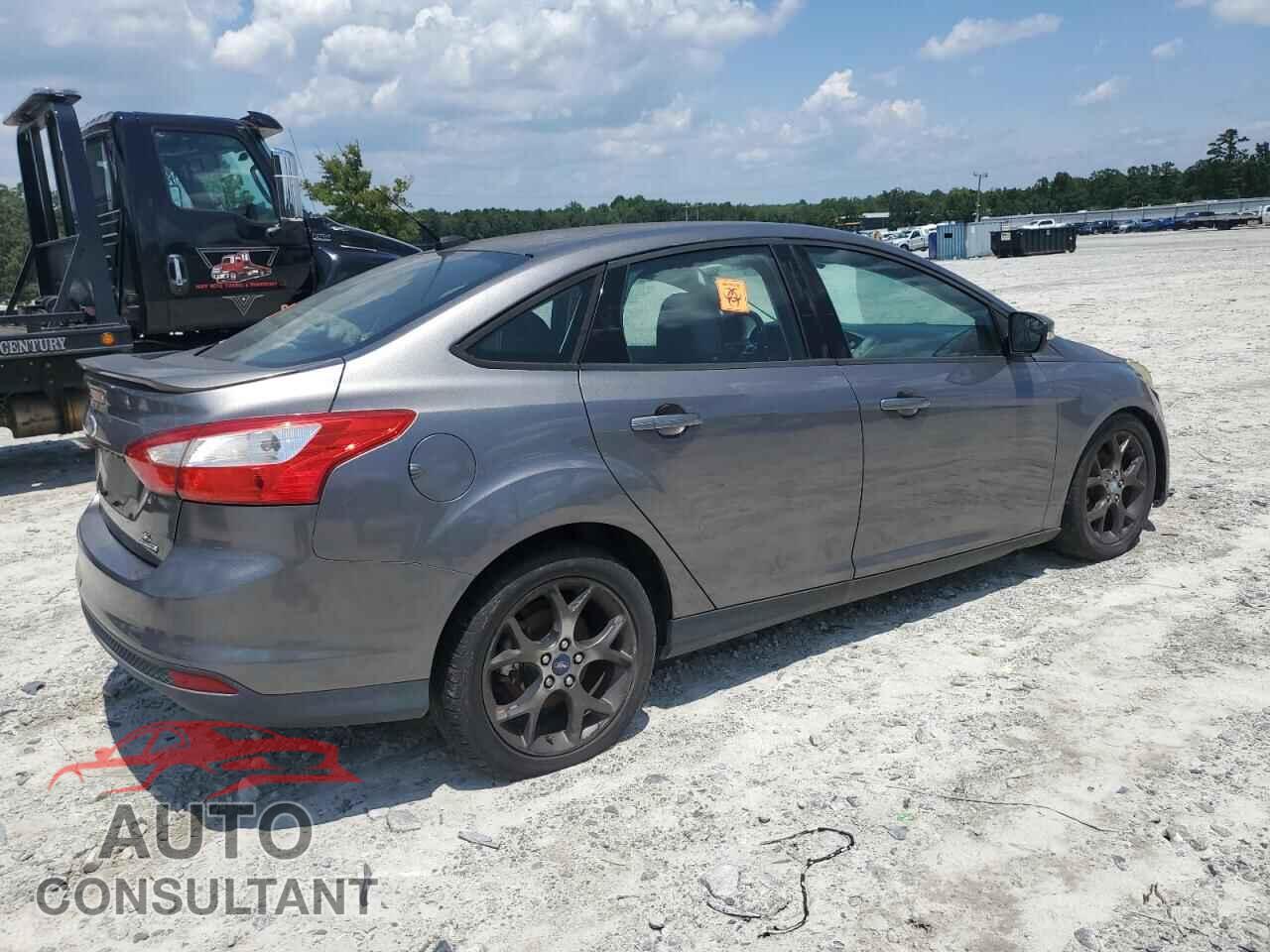 FORD FOCUS 2014 - 1FADP3F21EL213042
