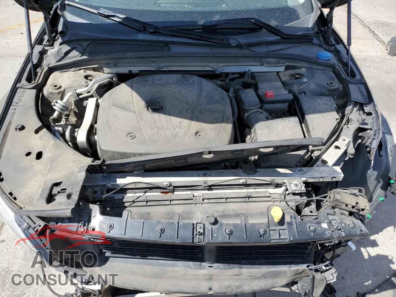 VOLVO S90 2017 - YV1A22ML6H1012040