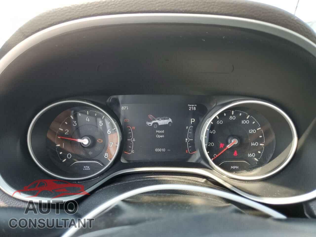 JEEP COMPASS 2018 - 3C4NJCAB1JT489257
