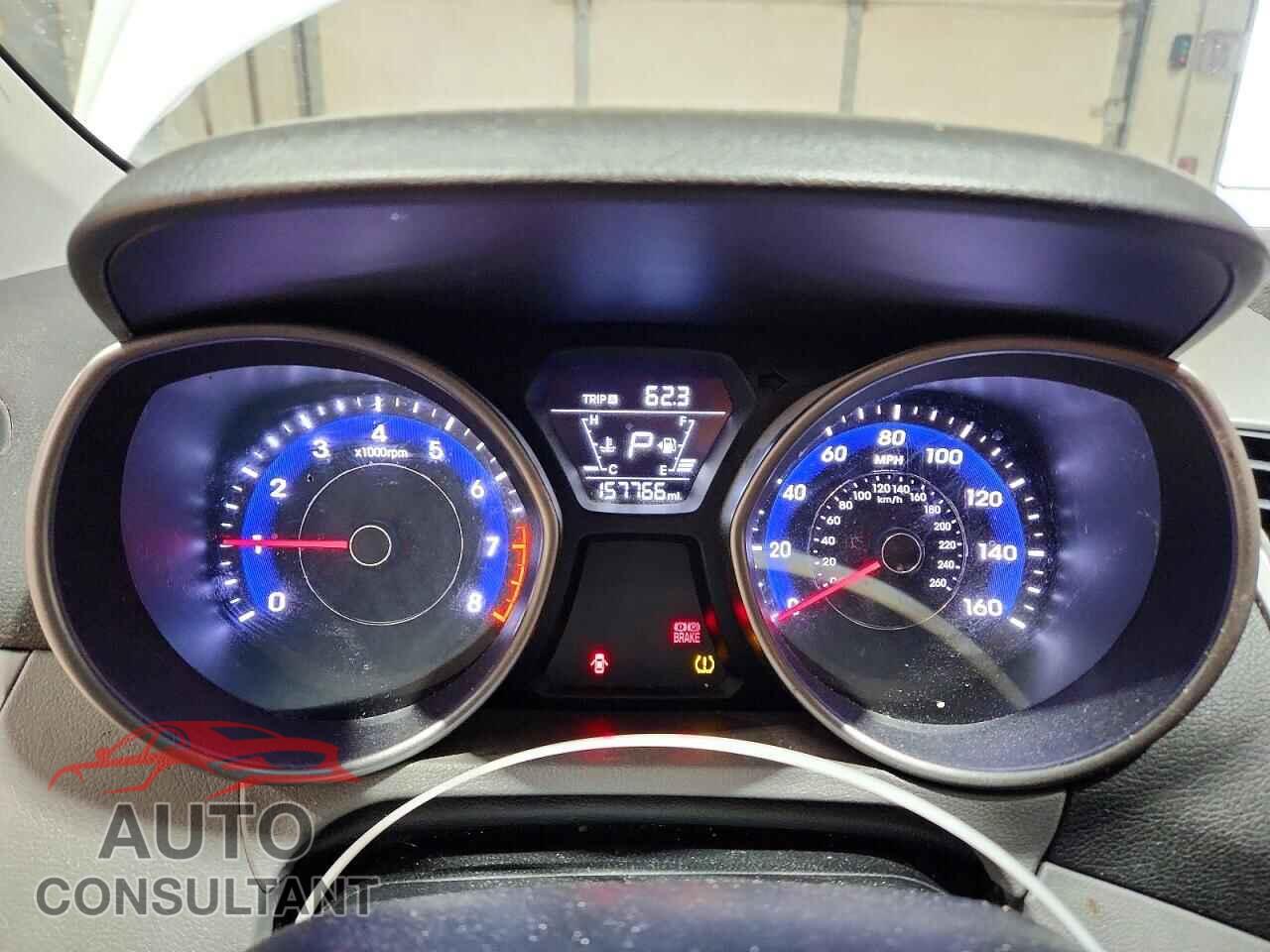 HYUNDAI ELANTRA 2016 - 5NPDH4AE1GH693623
