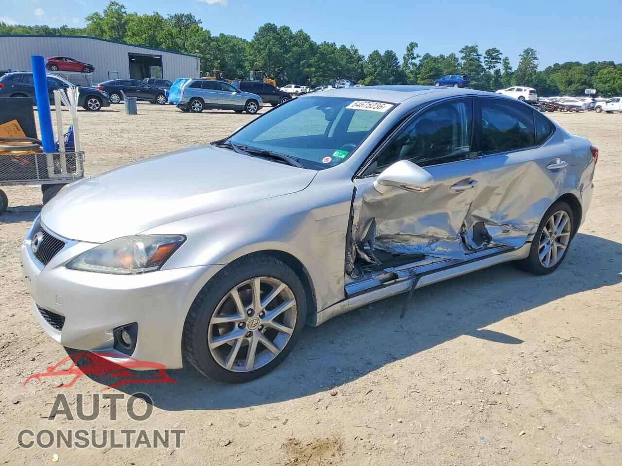 LEXUS IS 2012 - JTHCF5C24C5056521