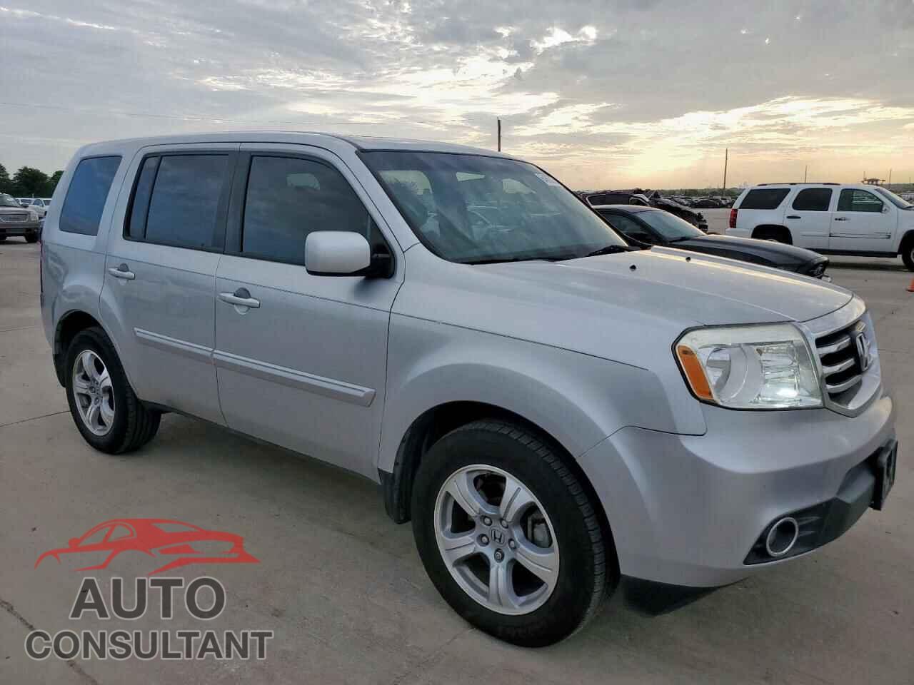 HONDA PILOT 2013 - 5FNYF3H65DB025656