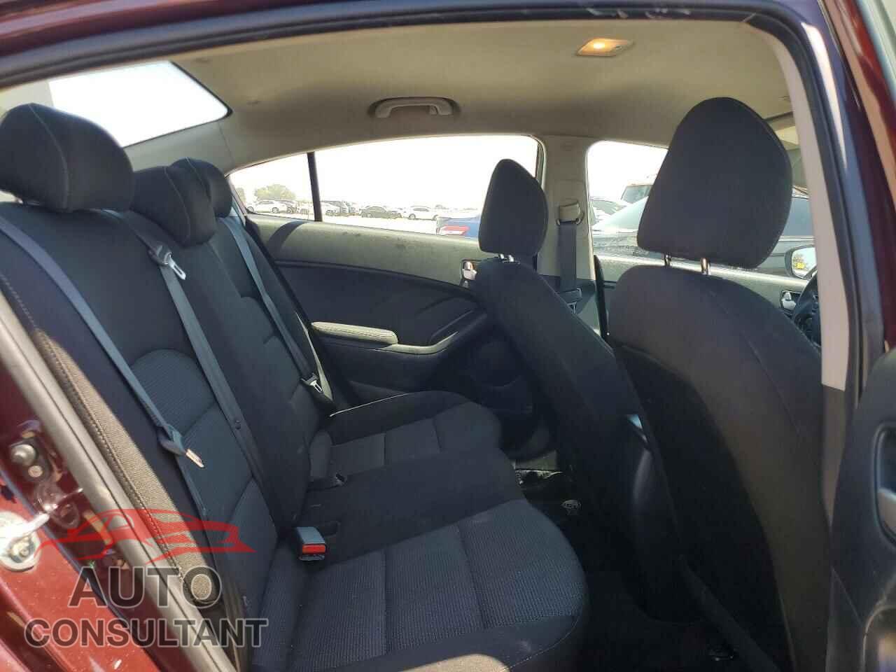 KIA FORTE 2017 - 3KPFK4A77HE041848