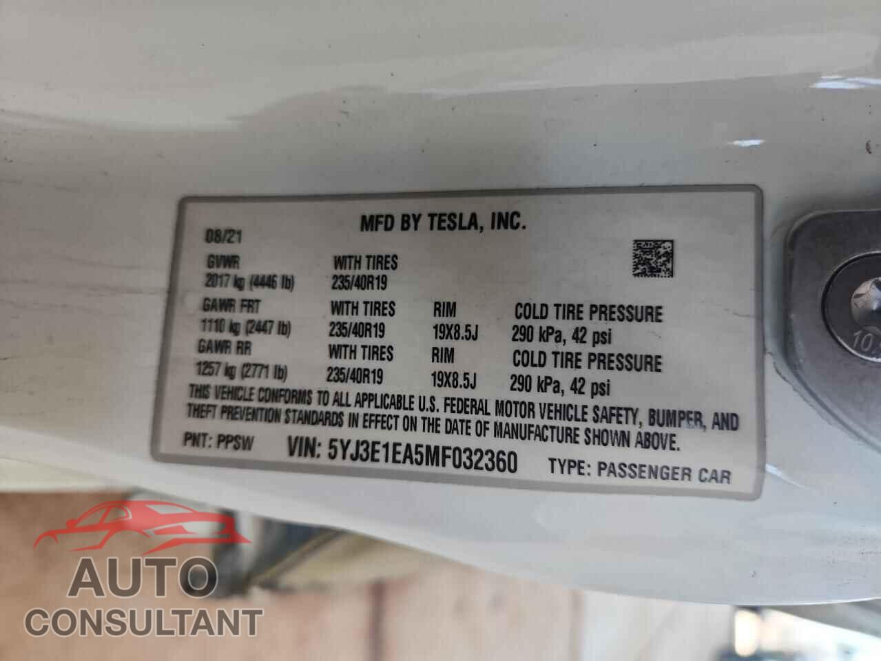 TESLA MODEL 3 2021 - 5YJ3E1EA5MF032360
