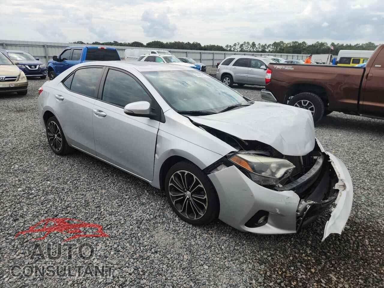 TOYOTA COROLLA 2015 - 5YFBURHE2FP342937