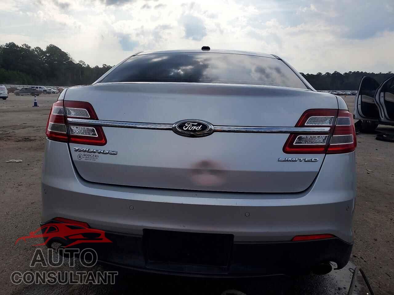 FORD TAURUS 2013 - 1FAHP2F80DG112047