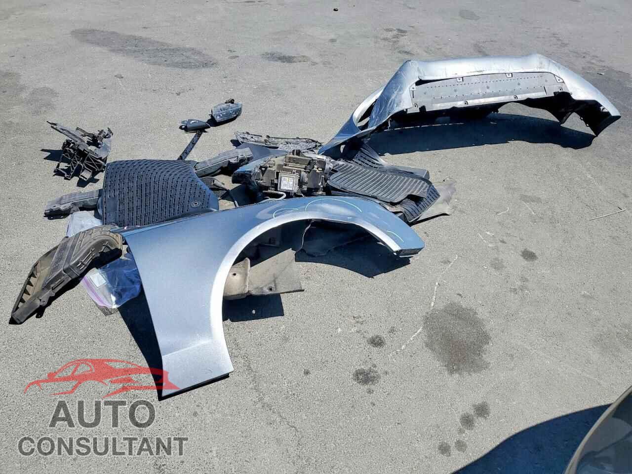 AUDI A5 2014 - WAULFAFR1EA060911