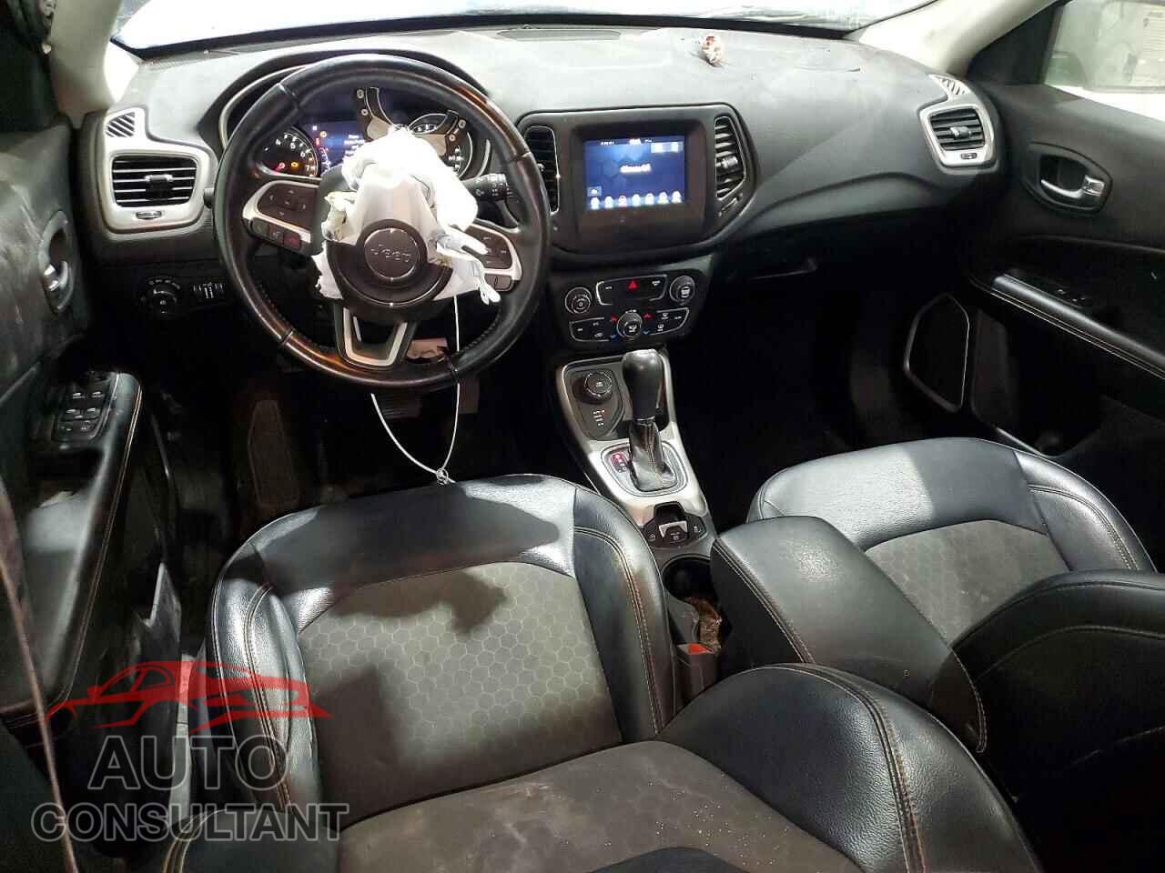 JEEP COMPASS 2018 - 3C4NJDBB6JT104831