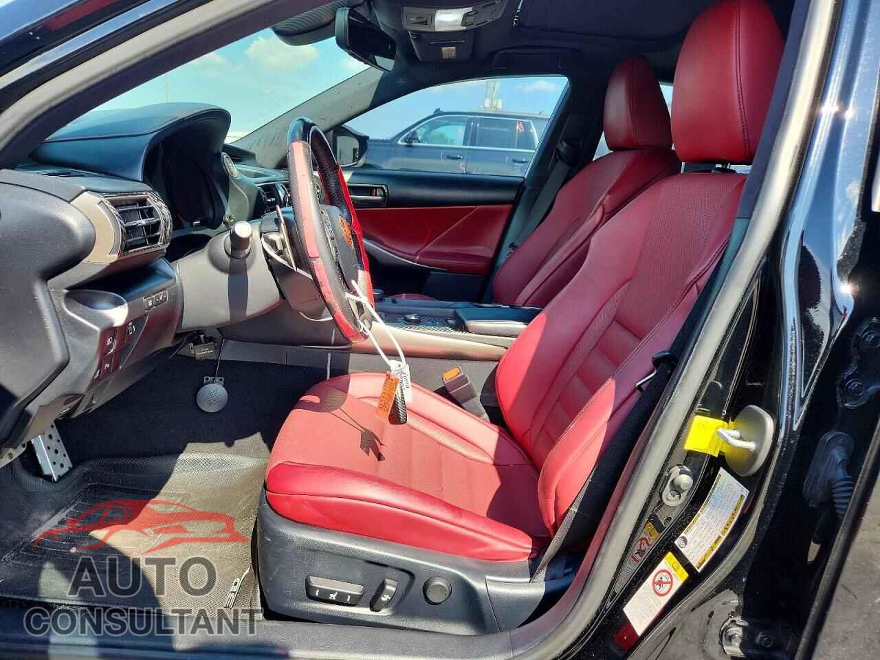 LEXUS IS 2018 - JTHBA1D27J5079337