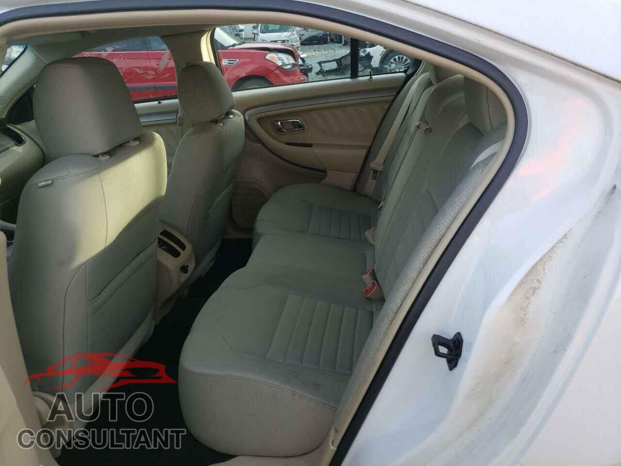 FORD TAURUS 2016 - 1FAHP2D82GG101087