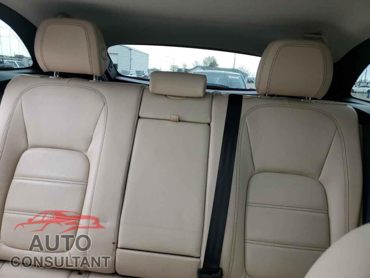 JAGUAR F-PACE 2018 - SADCK2EV3JA267219