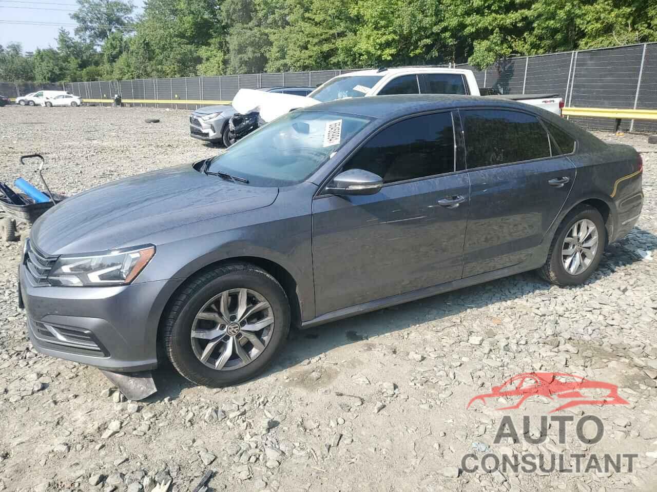 VOLKSWAGEN PASSAT 2018 - 1VWAA7A39JC014978