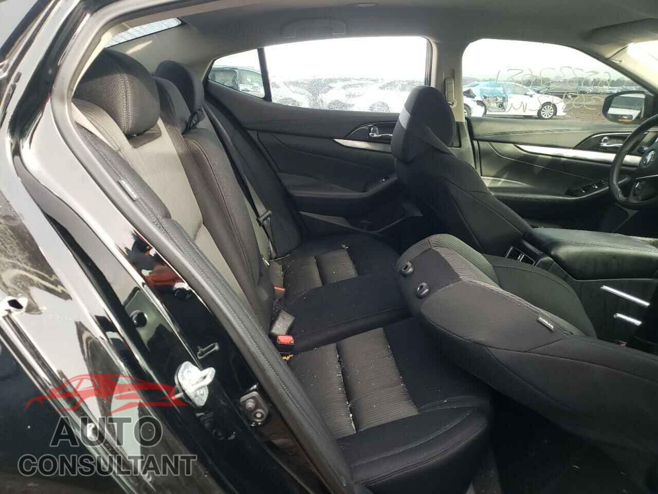 NISSAN MAXIMA 2019 - 1N4AA6AV2KC380366