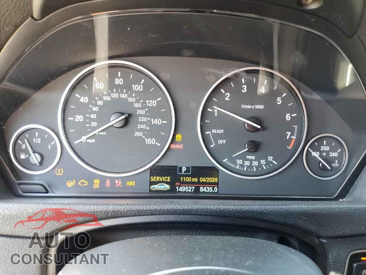 BMW 3 SERIES 2017 - WBA8A9C38HK864589