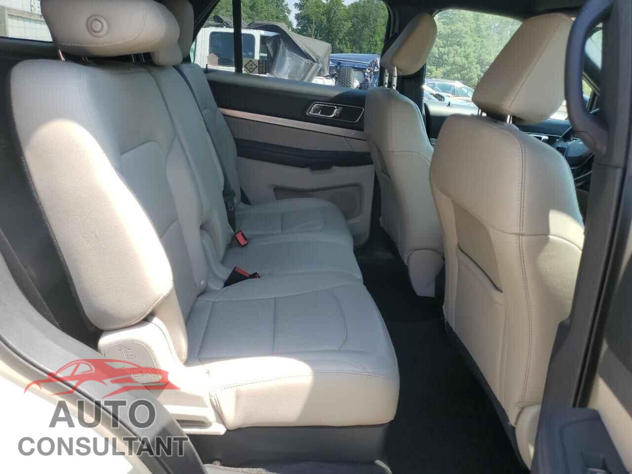 FORD EXPLORER 2018 - 1FM5K8D86JGB76005