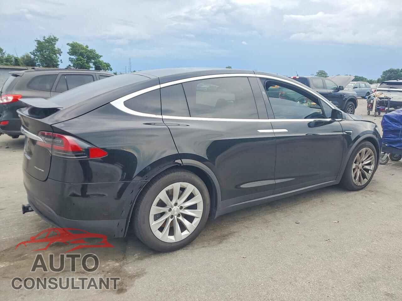 TESLA MODEL X 2020 - 5YJXCDE23LF233321