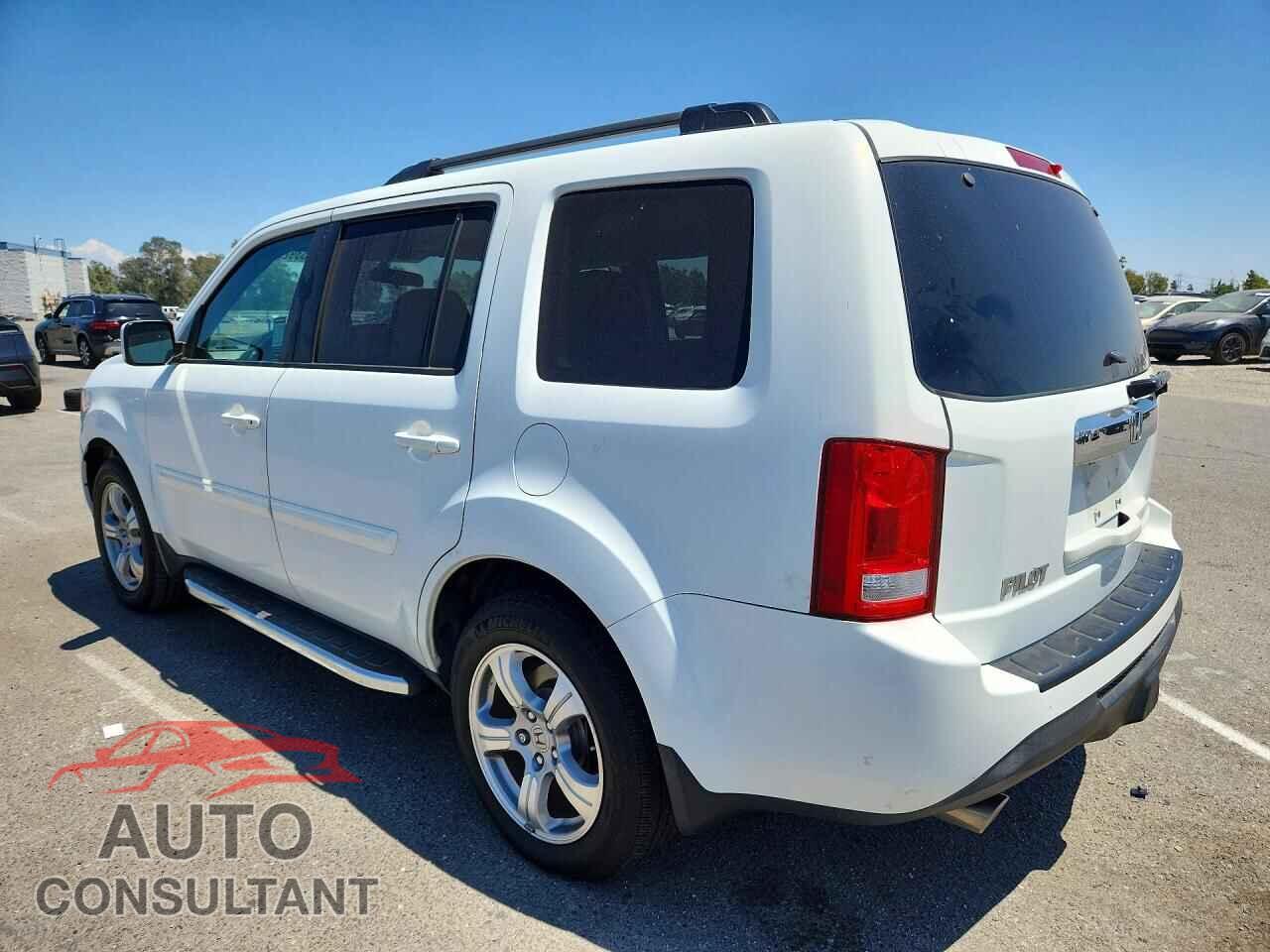 HONDA PILOT 2015 - 5FNYF3H40FB029941