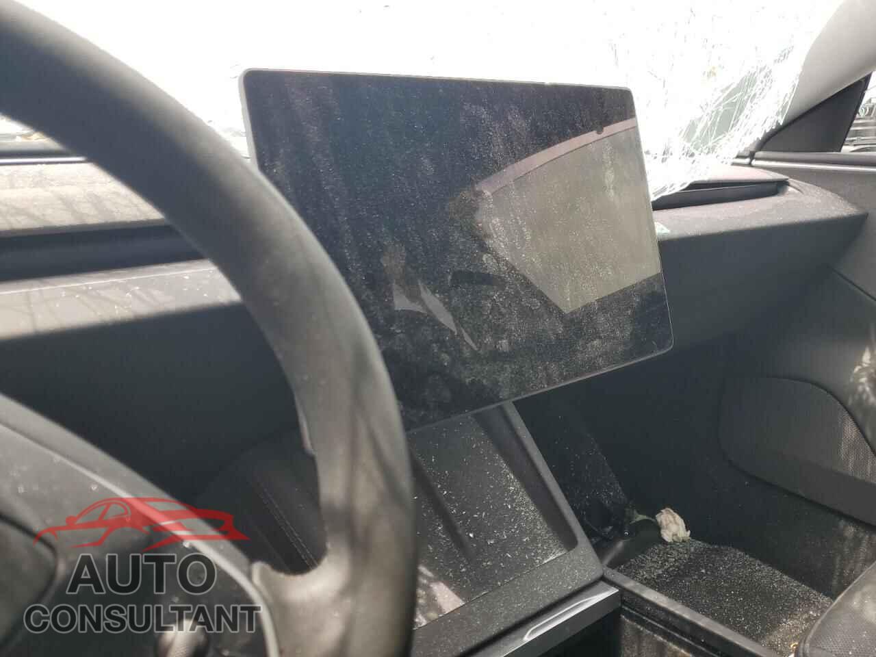 TESLA MODEL 3 2024 - 5YJ3E1EA3RF734927