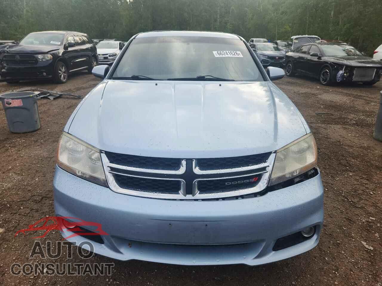 DODGE AVENGER 2013 - 1C3CDZCB2DN555807