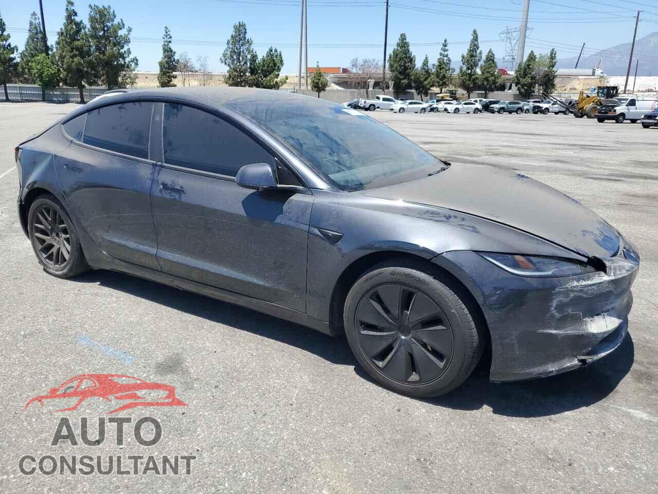 TESLA MODEL 3 2024 - 5YJ3E1EA7RF744781