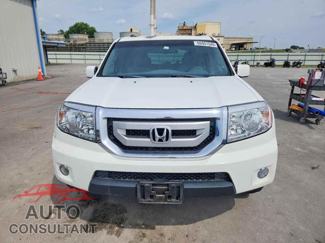 HONDA PILOT 2011 - 5FNYF4H56BB067070