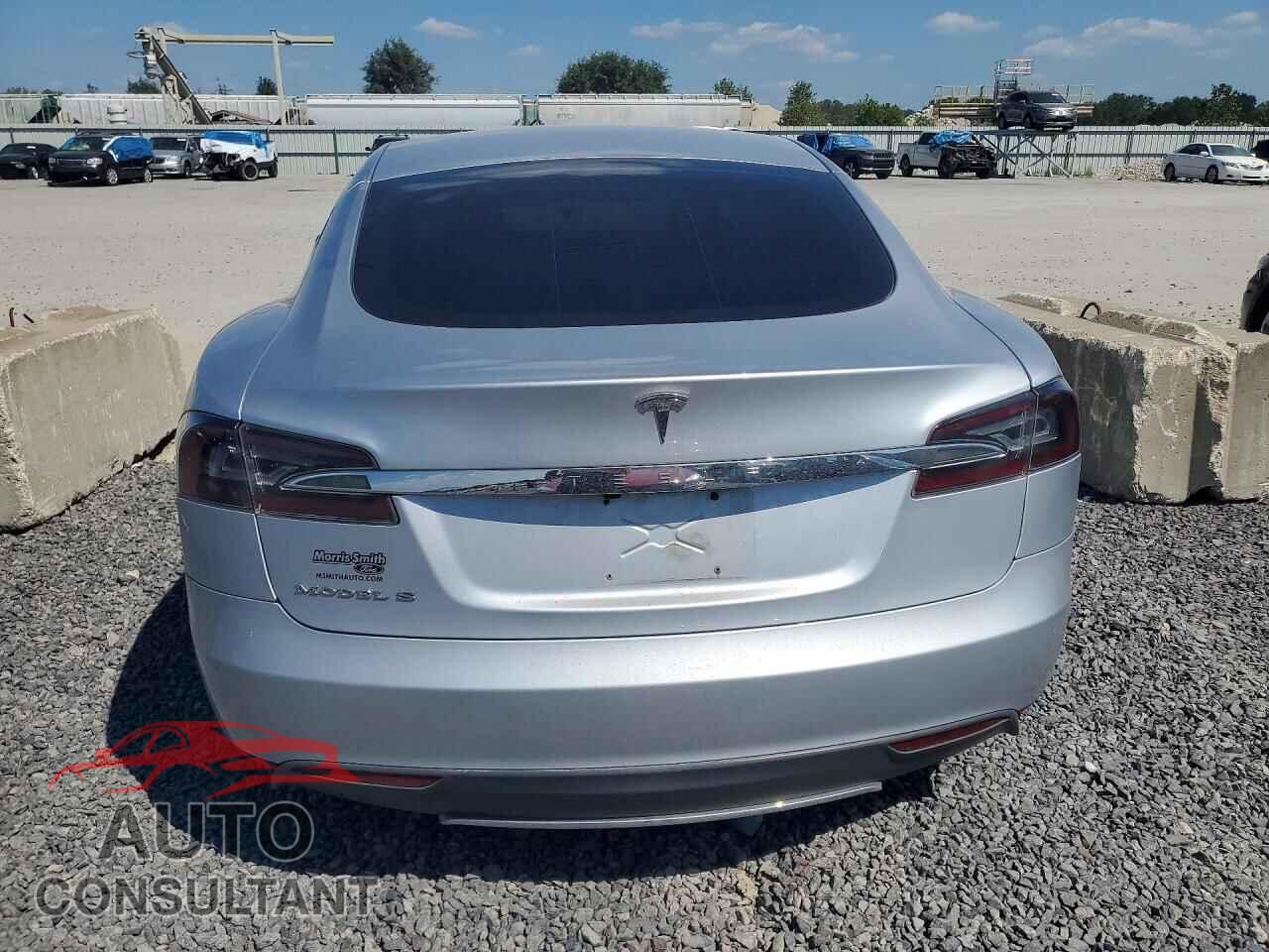 TESLA MODEL S 2013 - 5YJSA1CN5DFP05337