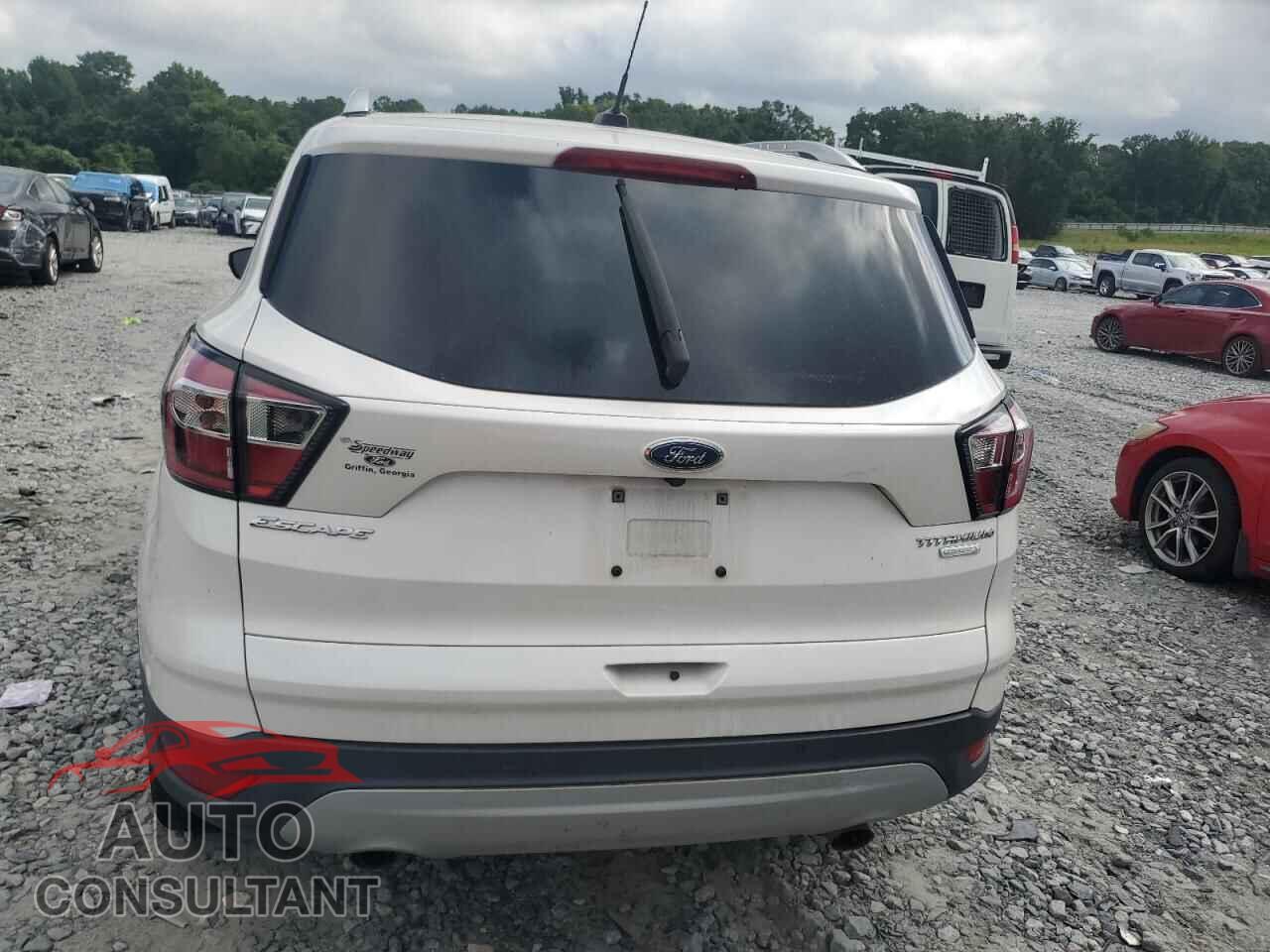 FORD ESCAPE 2017 - 1FMCU0J91HUC72216