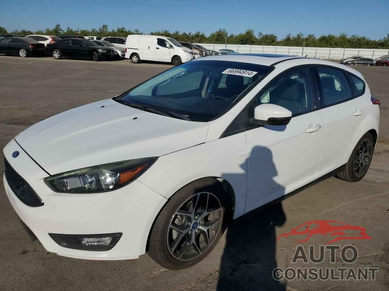 FORD FOCUS 2017 - 1FADP3M26HL211102