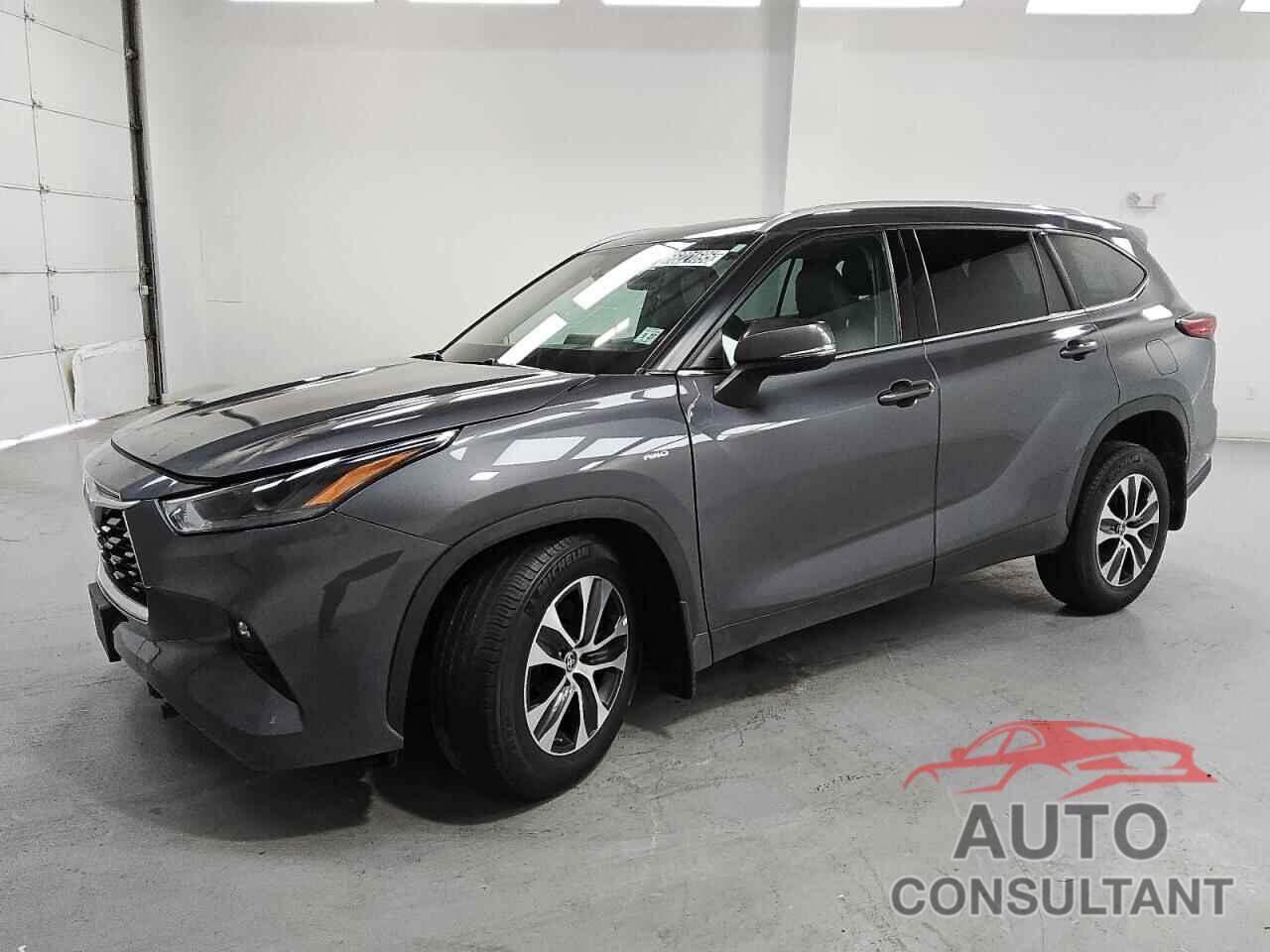 TOYOTA HIGHLANDER 2022 - 5TDGBRCH5NS550491