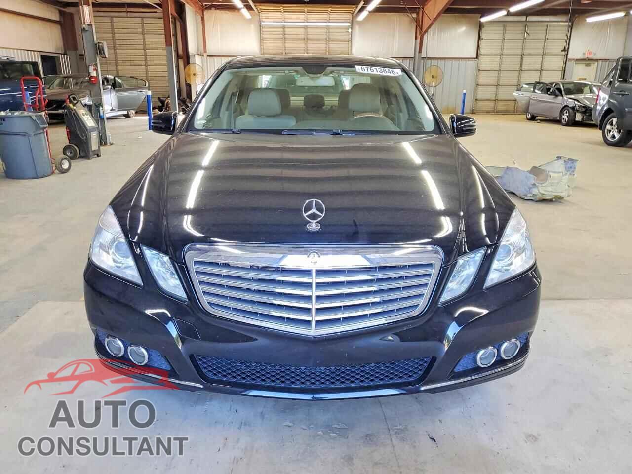 MERCEDES-BENZ E-CLASS 2011 - WDDHF2EBXBA495074