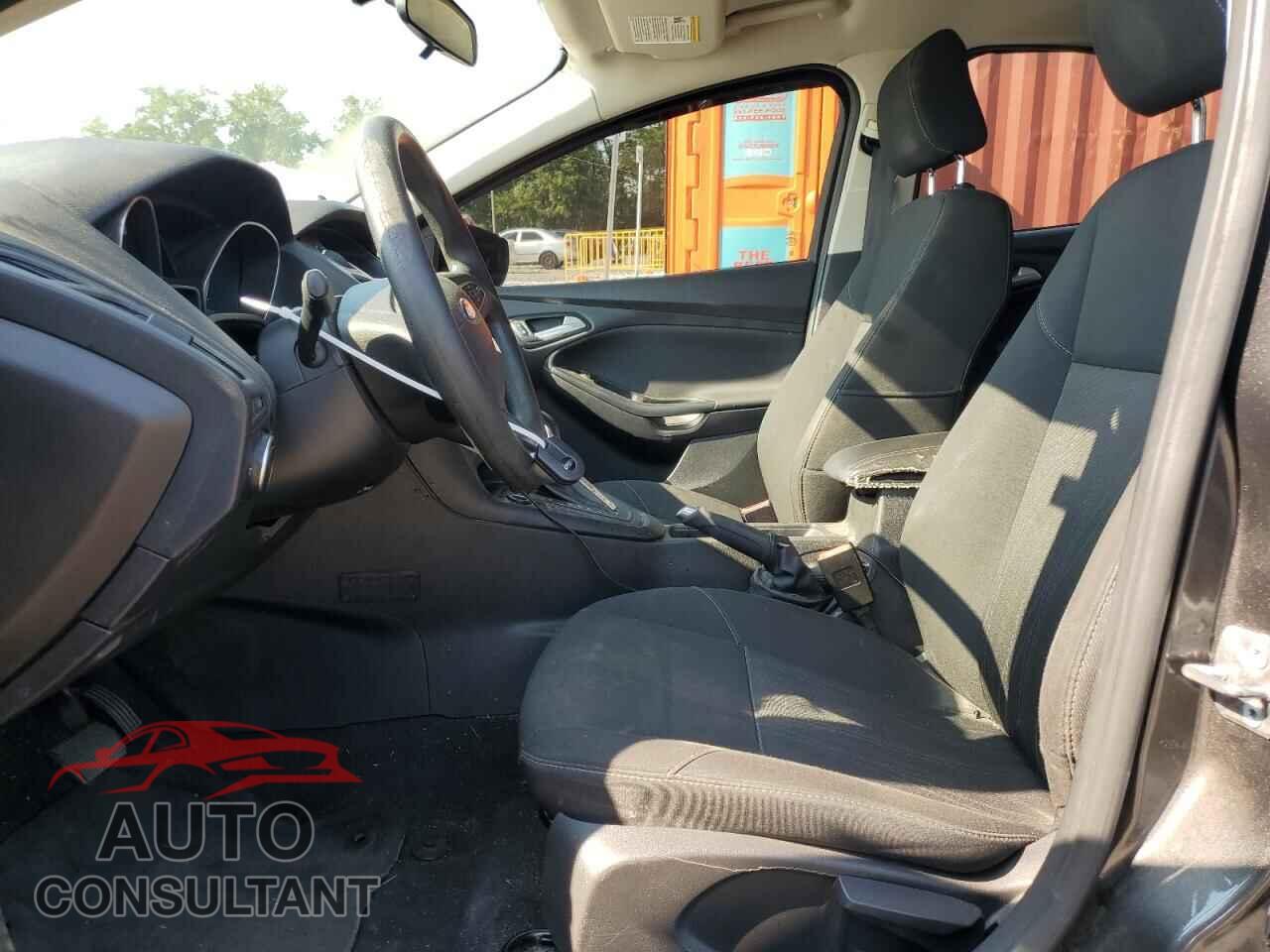 FORD FOCUS 2017 - 1FADP3F20HL208807