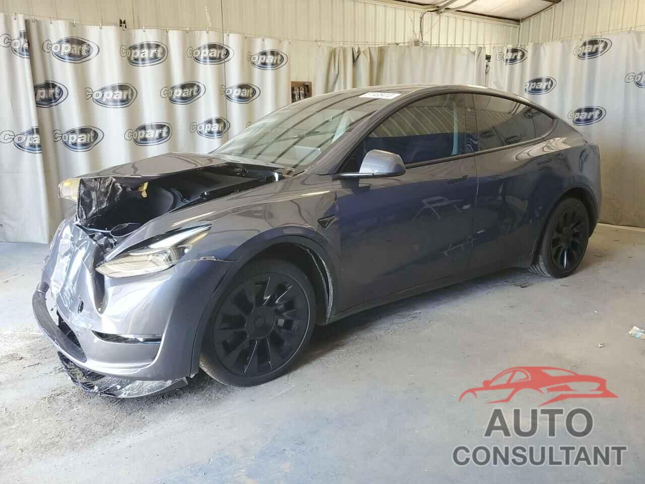 TESLA MODEL Y 2023 - 7SAYGAEEXPF830895