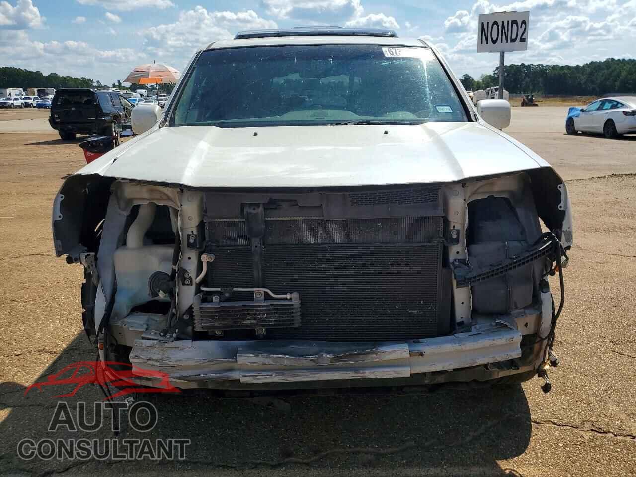 HONDA PILOT 2011 - 5FNYF3H99BB044573