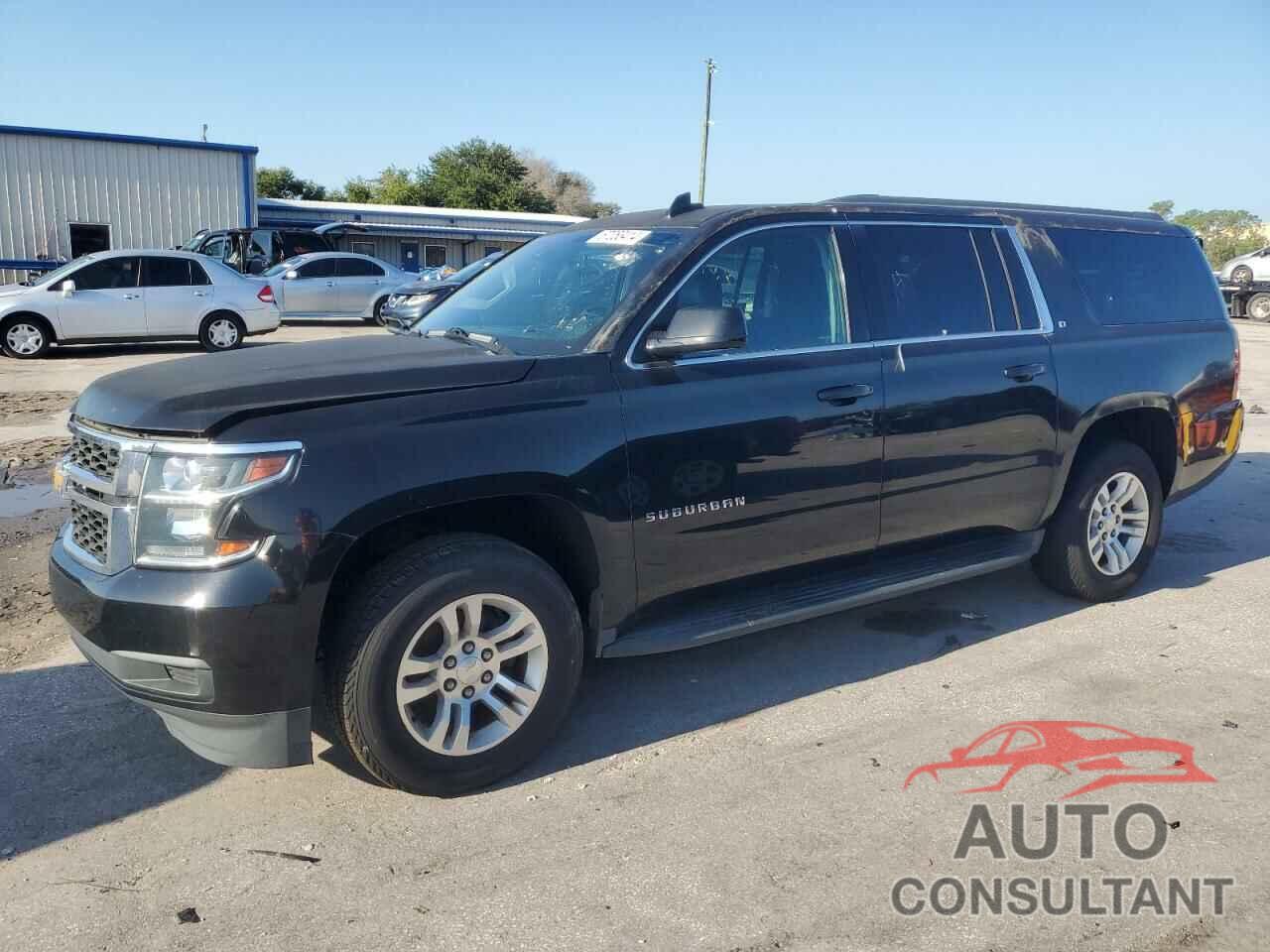 CHEVROLET SUBURBAN 2017 - 1GNSCHKC5HR116492